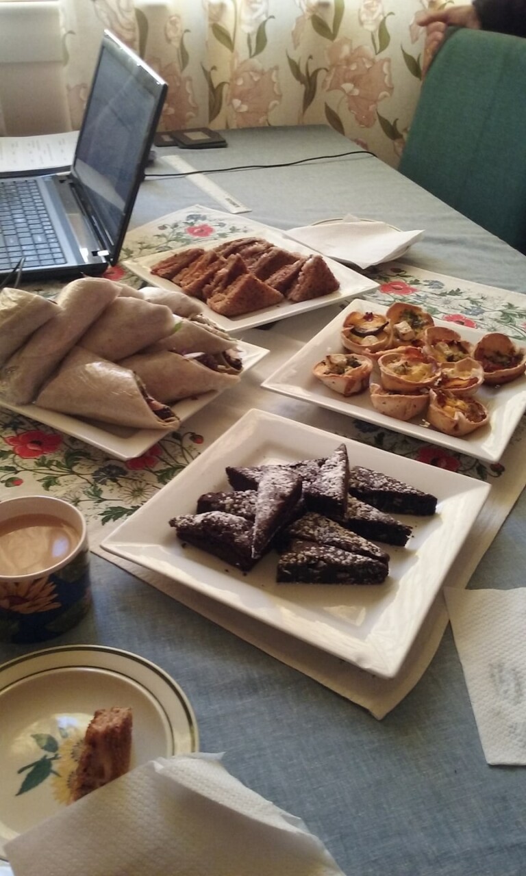 Meeting platter cornerstone