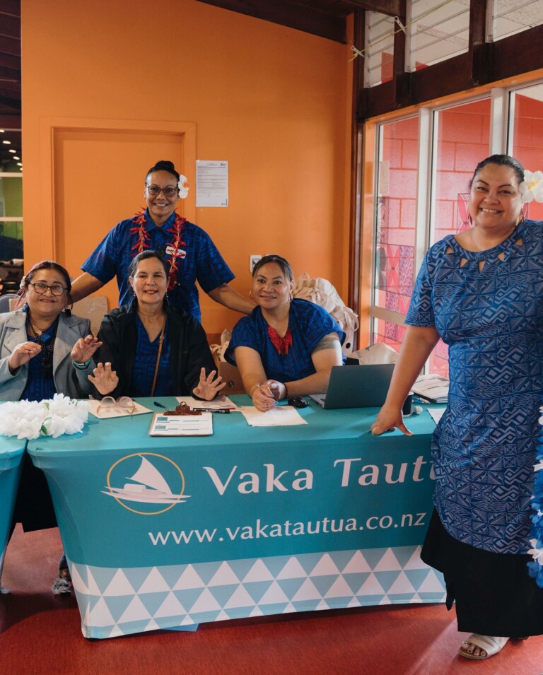 Vaka Tautua Table