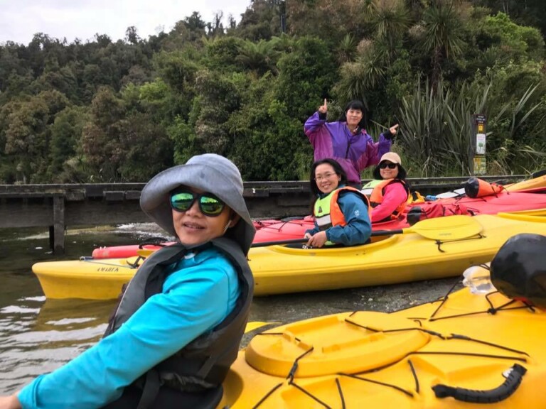 White Cloud Travel Kayaking